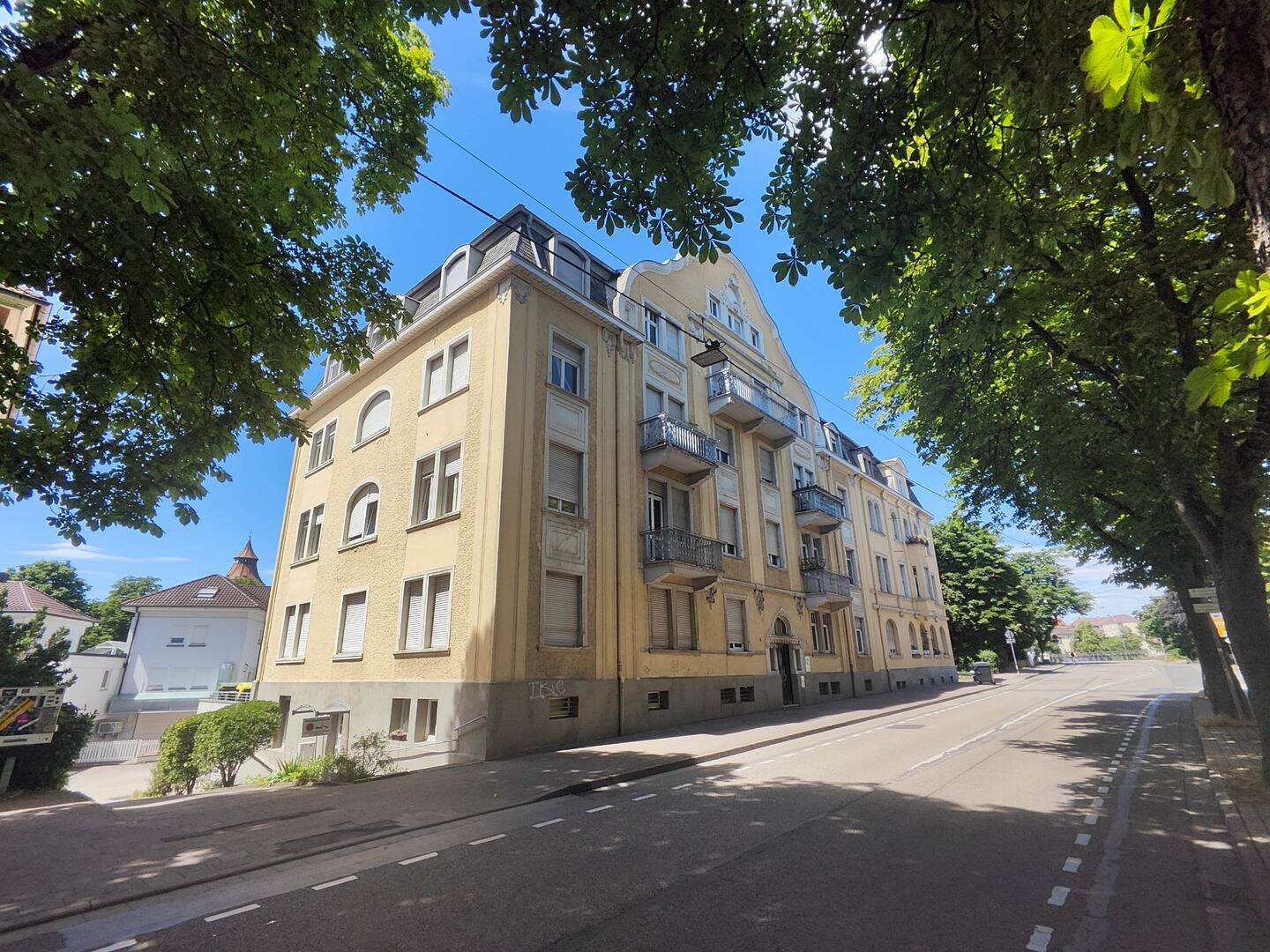 Charmante 1,5-Zimmer-Wohnung im denkmalgeschützten Gründerzeitgebäude im Zentrum von Rastatt, 76437 Rastatt