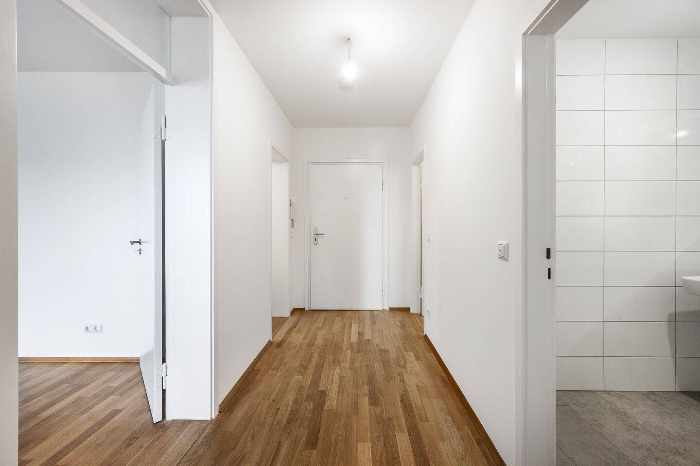 Umfassend saniert & sofort bezugsfrei – 2-Zimmer-Wohnung mit durchdachtem Grundriss, 80997 München (Allach-Untermenzing Moosach Pasing-Obermenzing)