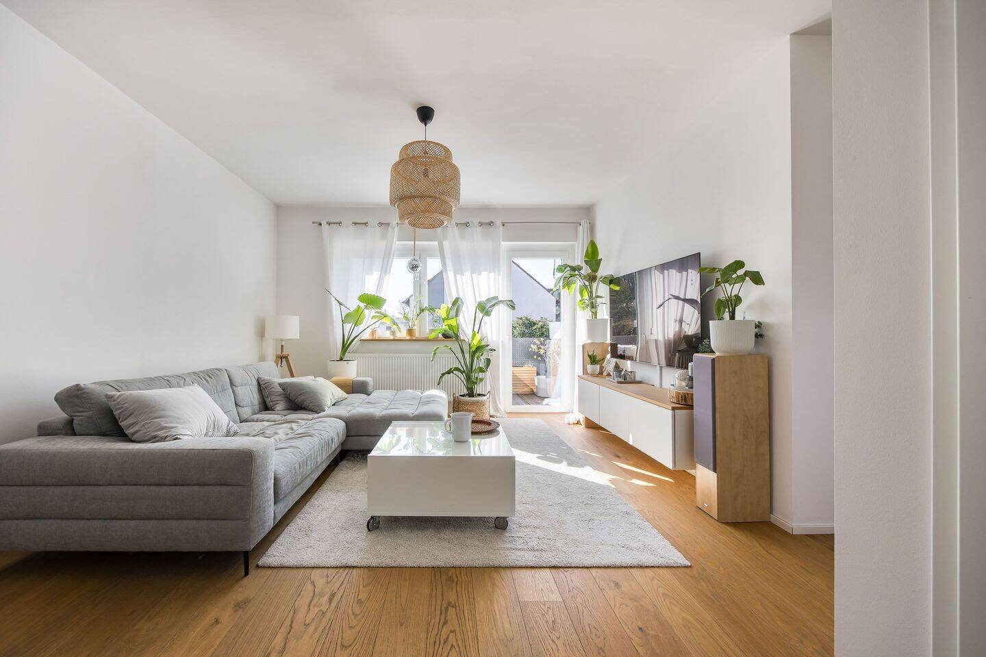 Lichtdurchflutete 3-Zimmer-Wohnung mit Balkon in Altenfurt, 90475 Nürnberg