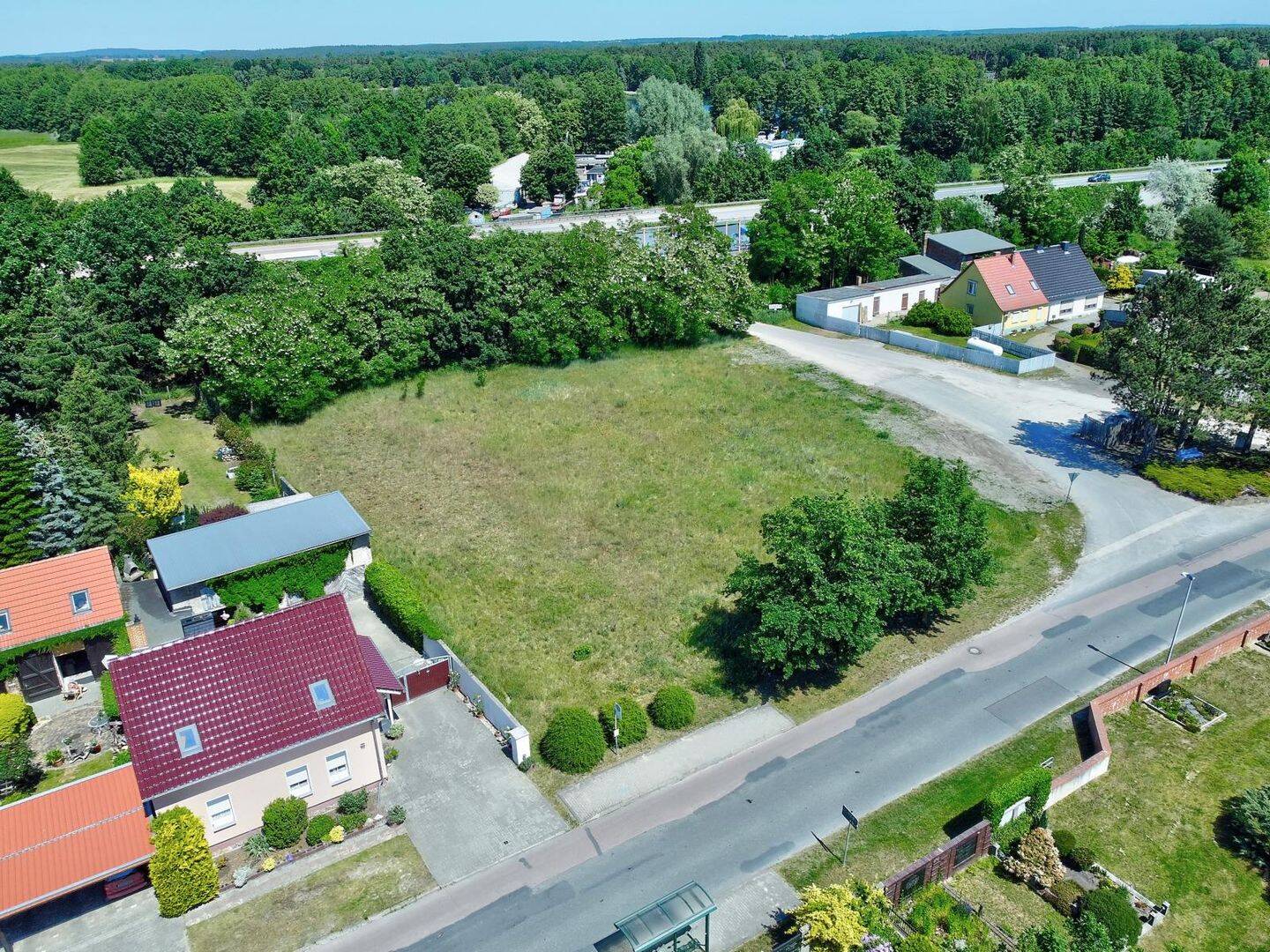 Baugrundstück für Ihre Doppelhaushälfte – in Seenähe, 14797 Kloster Lehnin