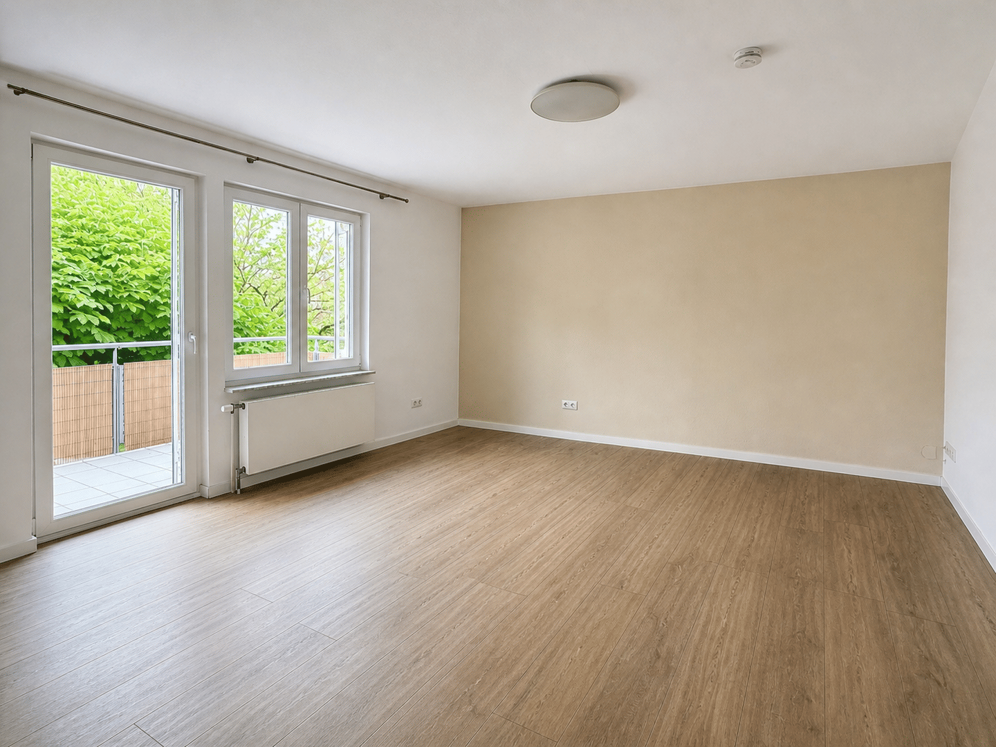Helle DG-Wohnung mit Balkon & Stellplatz in Top-Lage von DA-Bessungen, 64285 Darmstadt (Darmstadt)