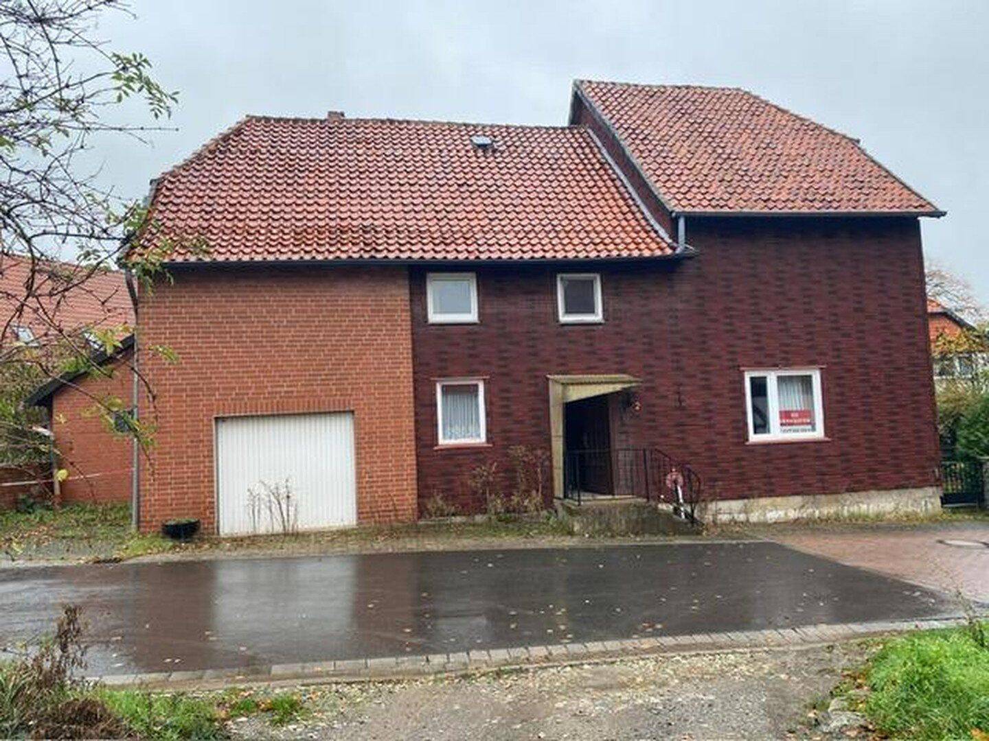 Sonderpreis Sarstedt-Hotteln, Haus für große Familie; leerstehend,, 31157 Sarstedt