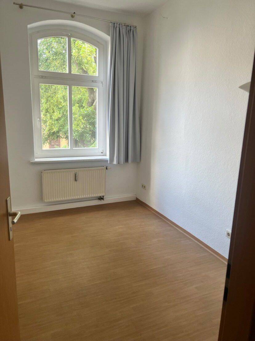 2-Zimmer-Wohnung gegenüber des Cottbuser Theaters, 3046 Cottbus (Mitte Spremberger Vorstadt Ströbitz)
