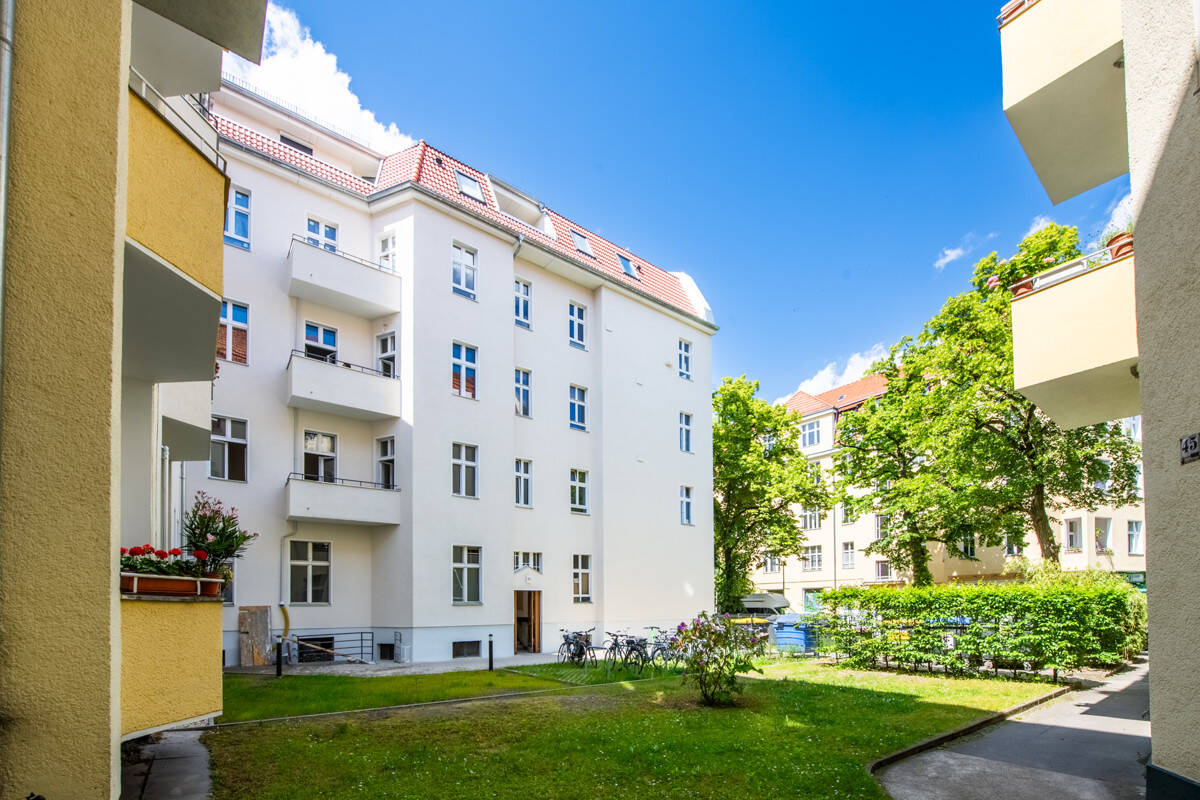 NEUER PREIS: Besichtigen, verlieben, einziehen – sanierte 2-Zimmer-Gründerzeit-Wohnung mit Balkon