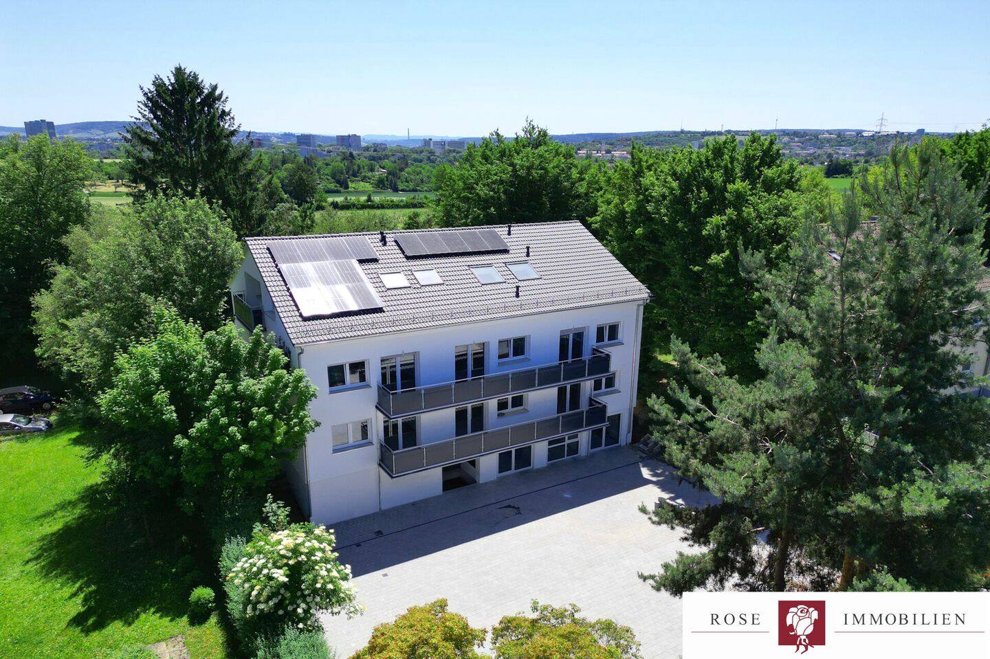 Kernsaniertes, leerstehendes & aufgeteiltes 15 Fam. Haus in einer Sackgasse von Kornwestheim, 70806 Kornwestheim