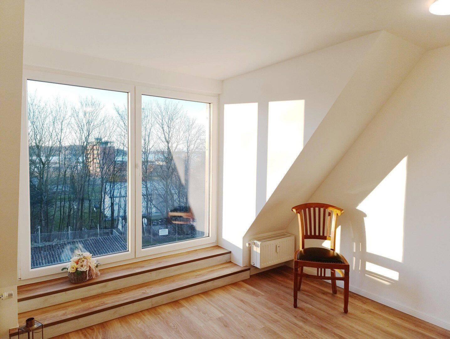 Dachgeschoß-Maisonette-Wohnung 44 qm am Tilsiter Platz in Kiel-Ellerbek, 24148 Kiel (Ellerbek Wellingdorf)