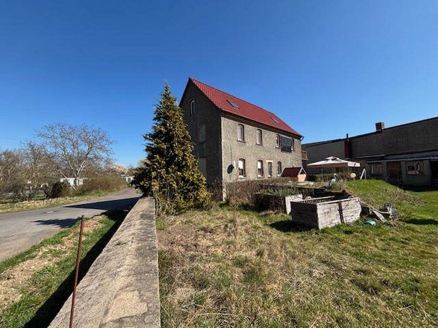 Ein- bzw. Mehrfamilienhaus in Wurzen / Roitzsch – sofort verfügbar, 4808 Wurzen