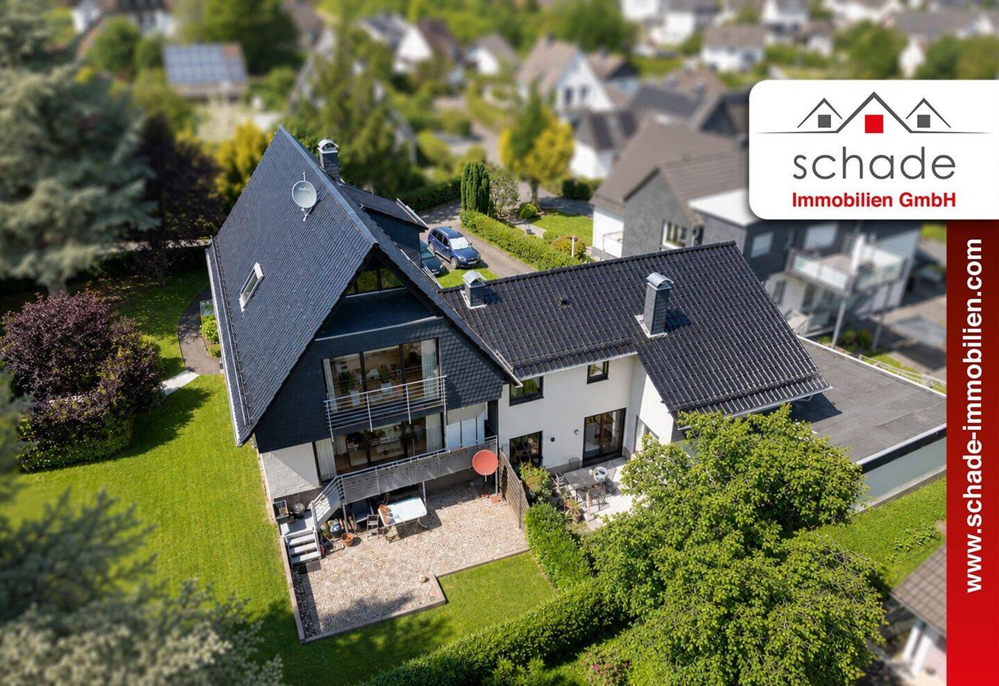 SCHADE IMMOBILIEN – Modernisiertes Zweifamilienhaus in ruhiger Lage von Herscheid zu verkaufen!, 58849 Herscheid
