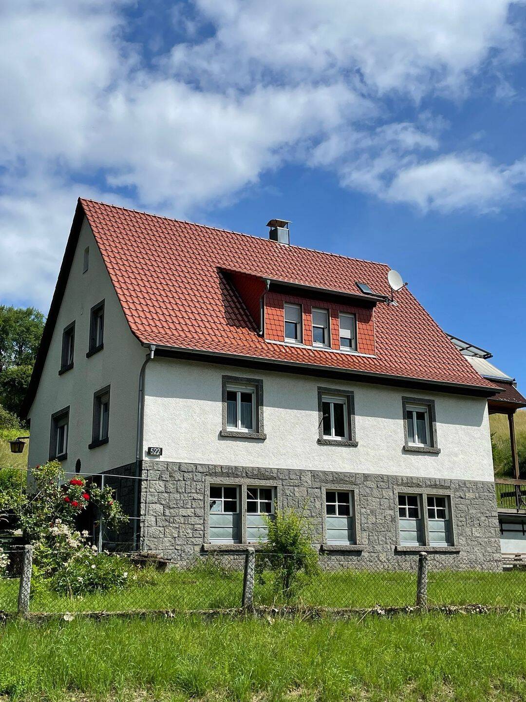 EFH – 7 Zimmer, 165 qm, 2 Küchen, 2 Bäder, Gäste-Toi, Terrasse, Carport, gr. Garten, Grundstück 1565 qm, 64646 Heppenheim (Bergstraße)
