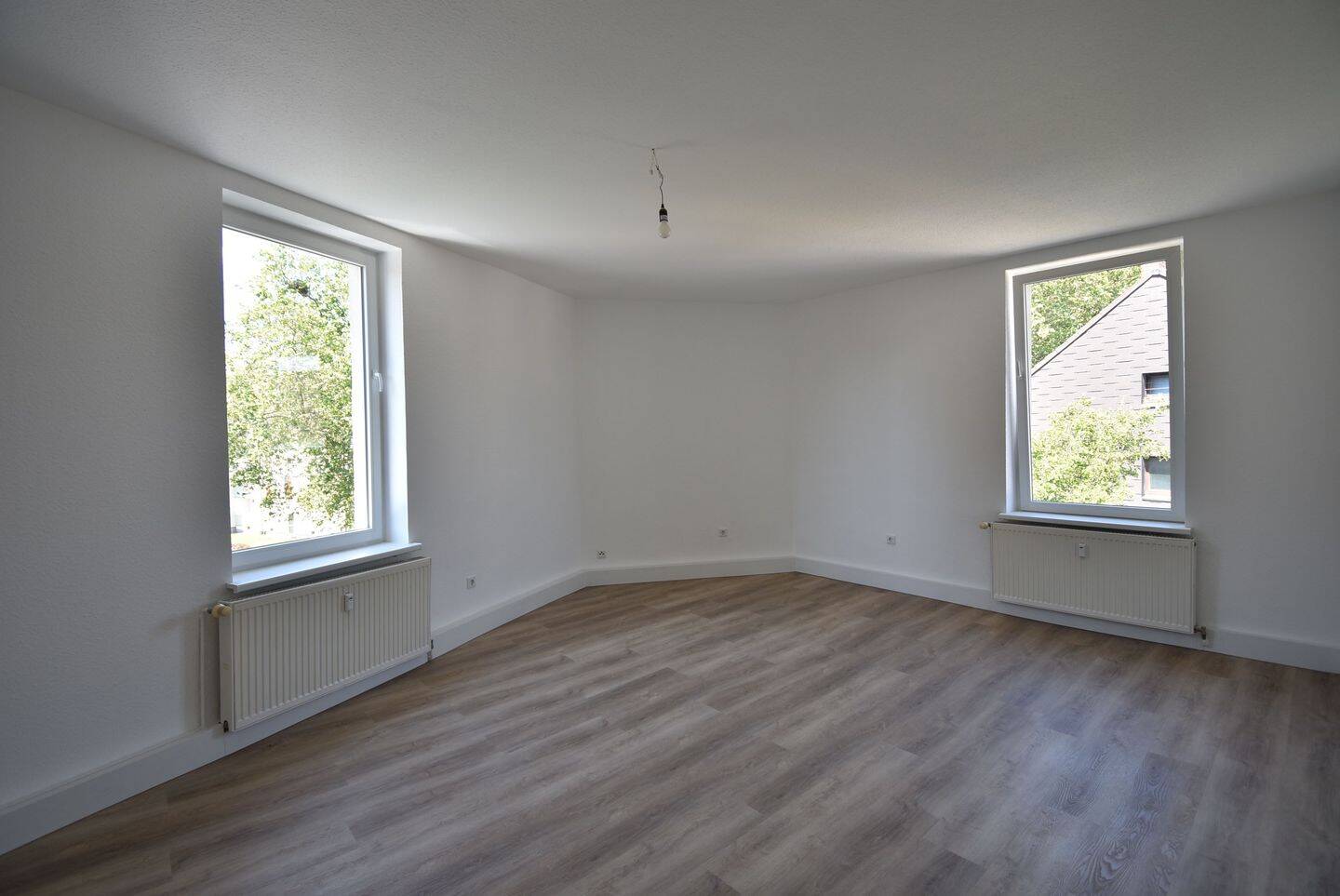 Altbaucharme! Renovierte 3-Zi-Whg in DU-Meiderich, 47137 Duisburg (Mittelmeiderich Obermeiderich Untermeiderich)