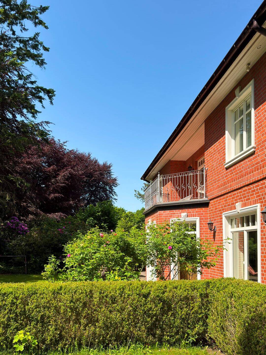 Stilvolles Zuhause mit uneinsehbarem Garten und absoluter Privatsphäre., 22609 Hamburg (Altona Groß Flottbek Nienstedten Osdorf Othmarschen)