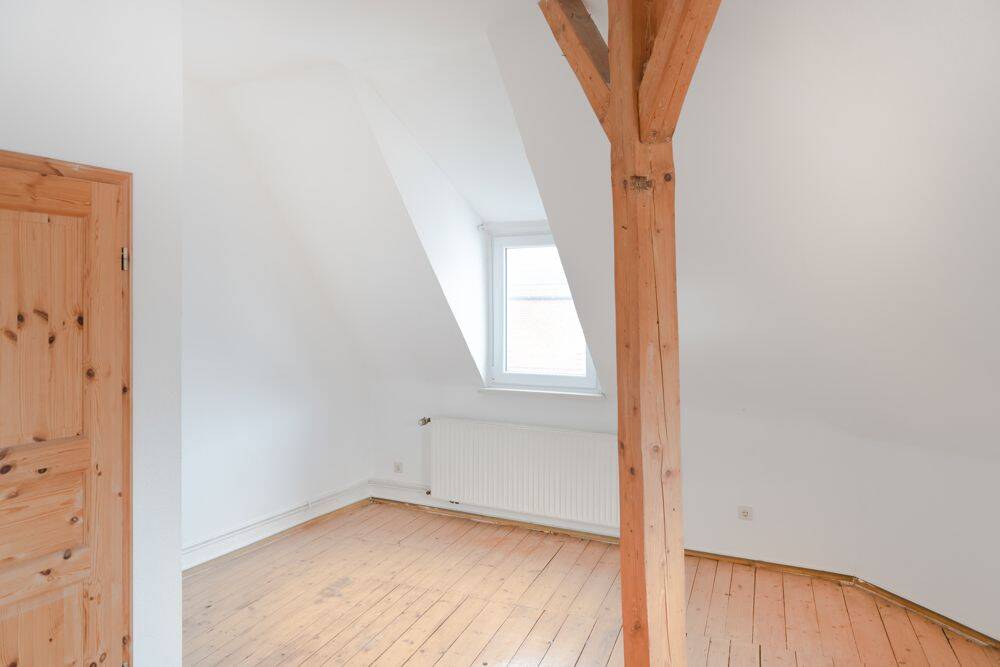 Oststadt Nähe Lister Meile: 2-Zimmer-Altbauwohnung in Toplage von Hannover., 30161 Hannover