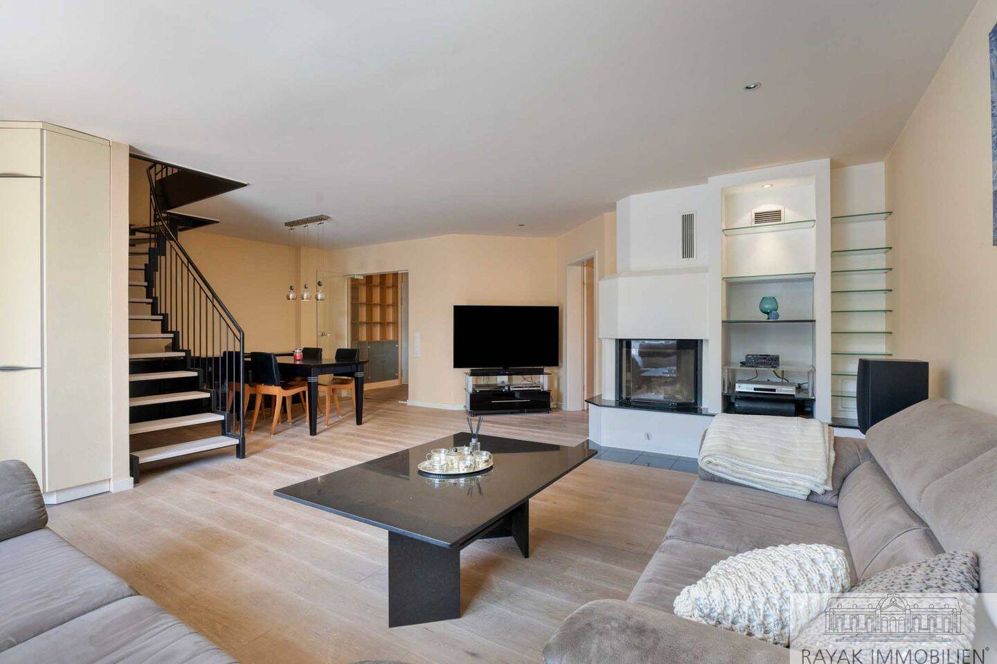 Maisonette-Wohnung zum Kauf in Hilden – Rayak Immobilien, Ihr Makler für Düsseldorf und Umgebung, 40724 Hilden