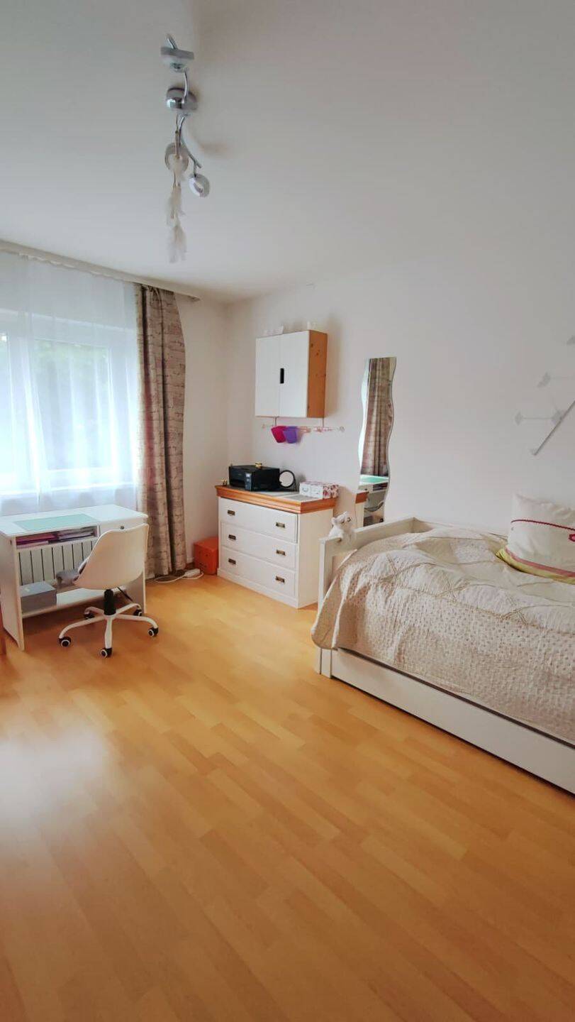 WG Zimmer in einer 3 Frauen Wohnung bis 31 August oder 30 September, 73525 Schwäbisch Gmünd