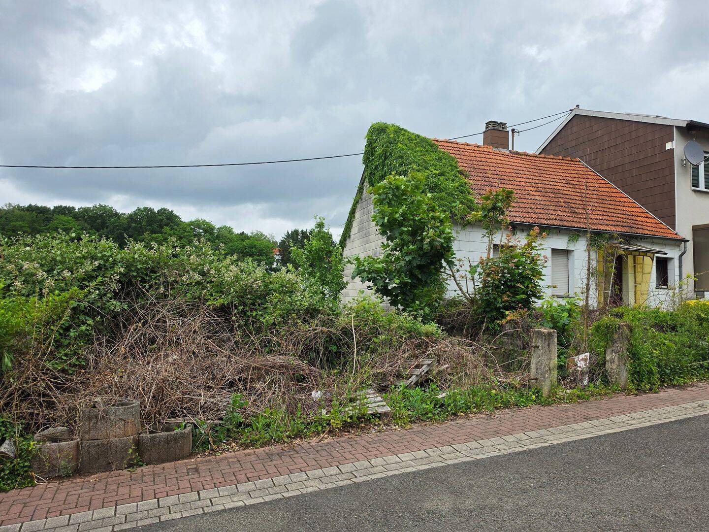 Tolle Gelegenheit für Sanierer – Einfamilienhaus auf 620 m² Grundstück in Spiesen-Elversberg, 66583 Spiesen-Elversberg