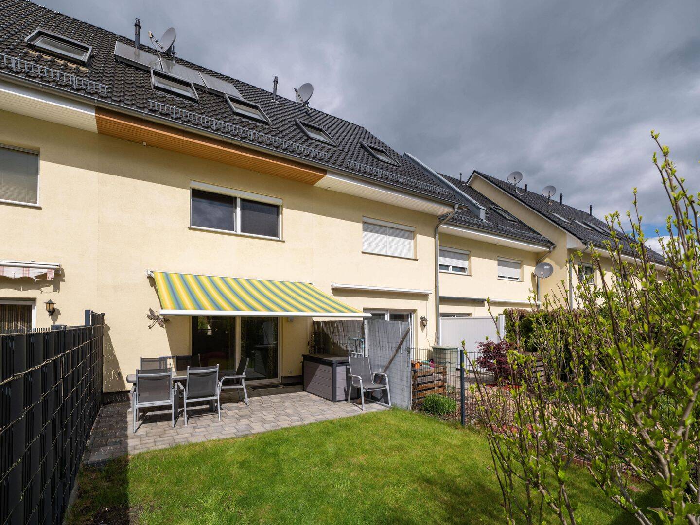 Charmantes Reihenmittelhaus in ruhiger Lage von Berlin-Pankow, 13127 Berlin (Pankow)