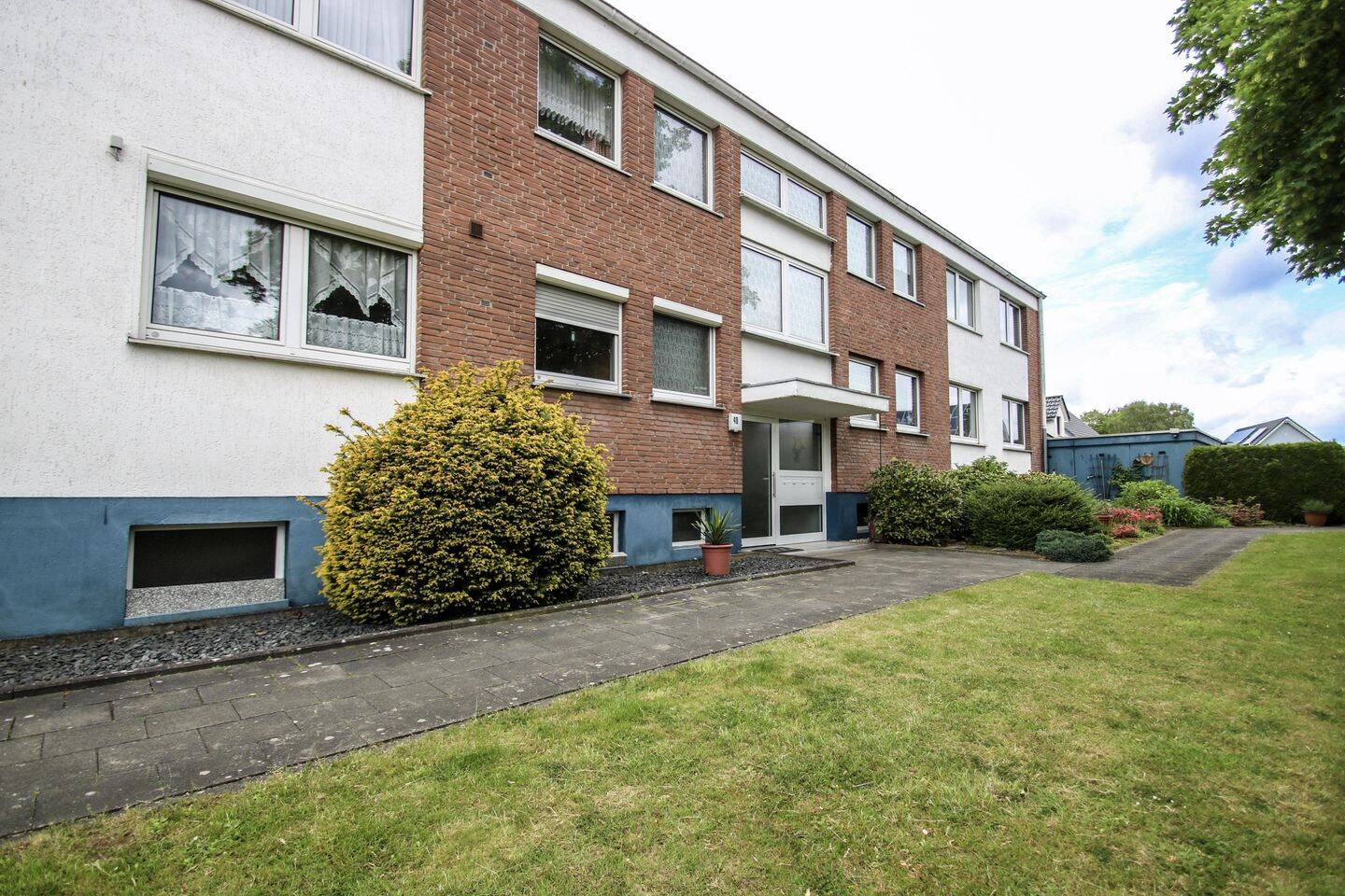 Platz zum Wachsen: Familienglück auf 94 m² in Niederkrüchten-Elmpt, 41372 Niederkrüchten