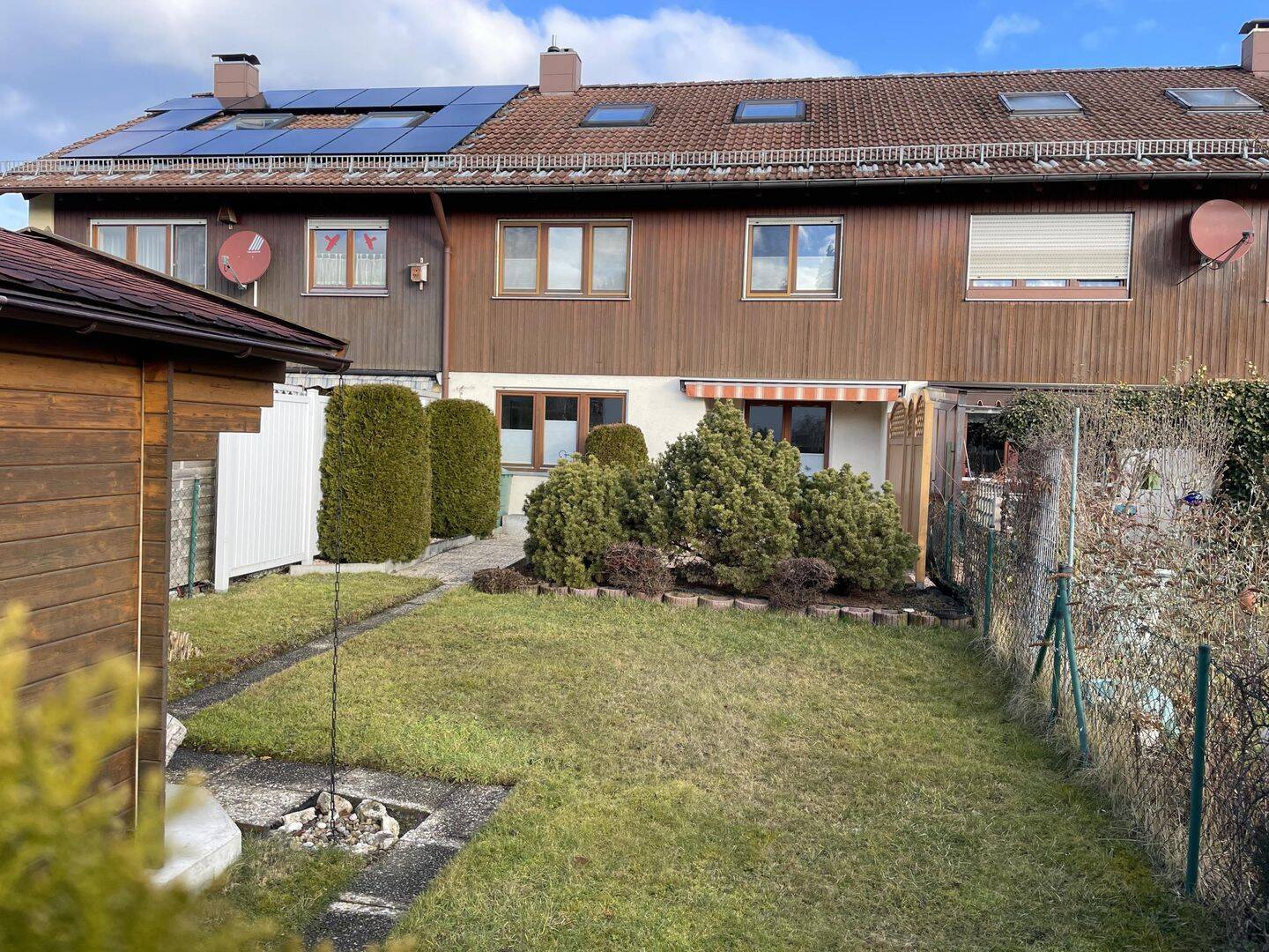 REIHENHAUS MIT 2 KÜCHEN UND BÄDERN, 86807 Buchloe