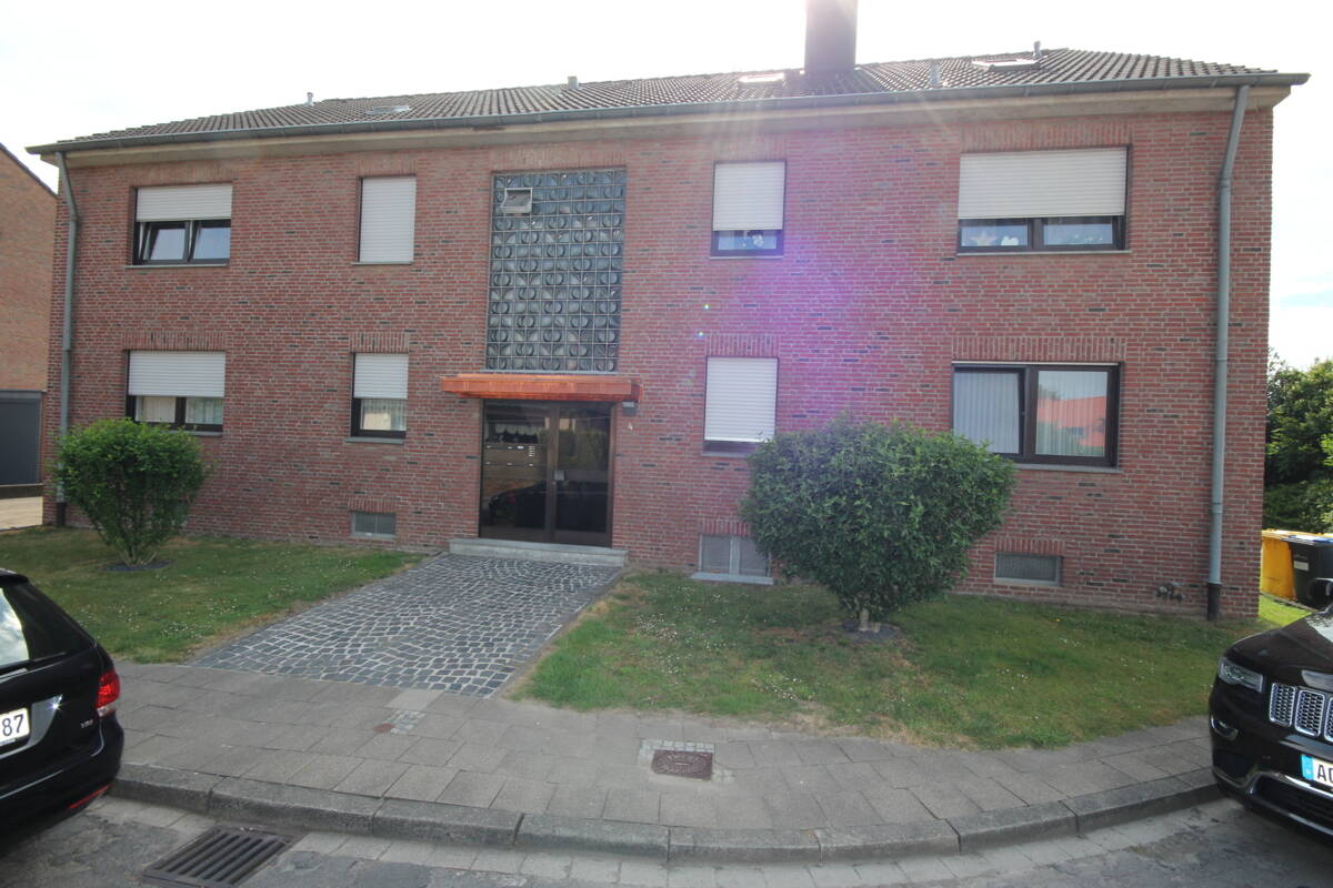 Eschweiler Dürwiß, Broicher Pfad 14, schöne, helle 4 ZKDB im DG, gepflegtes 5-FH, mit Garage, 52249 Eschweiler