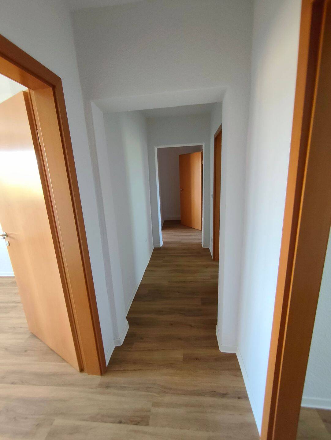 Helle 3 – Raum – Wohnung in Kromsdorf, 99510 Ilmtal-Weinstraße (Kromsdorf)