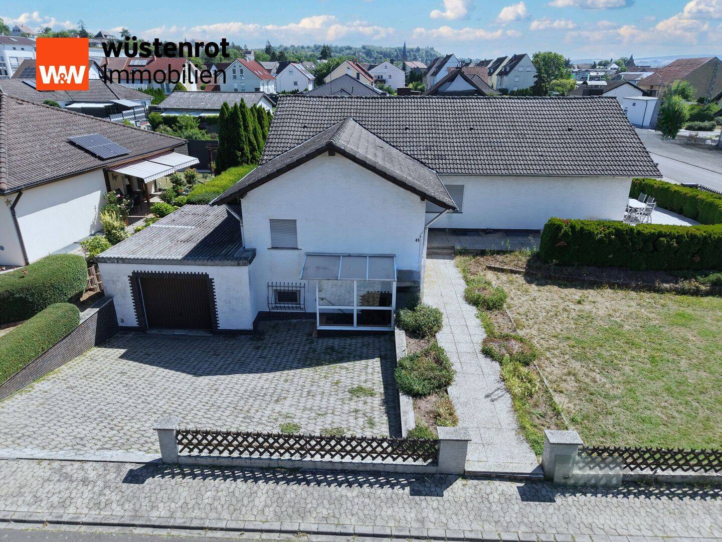 Bunglow mit schöner Einliegerwohnung und 3 Garagen, 55566 Bad Sobernheim
