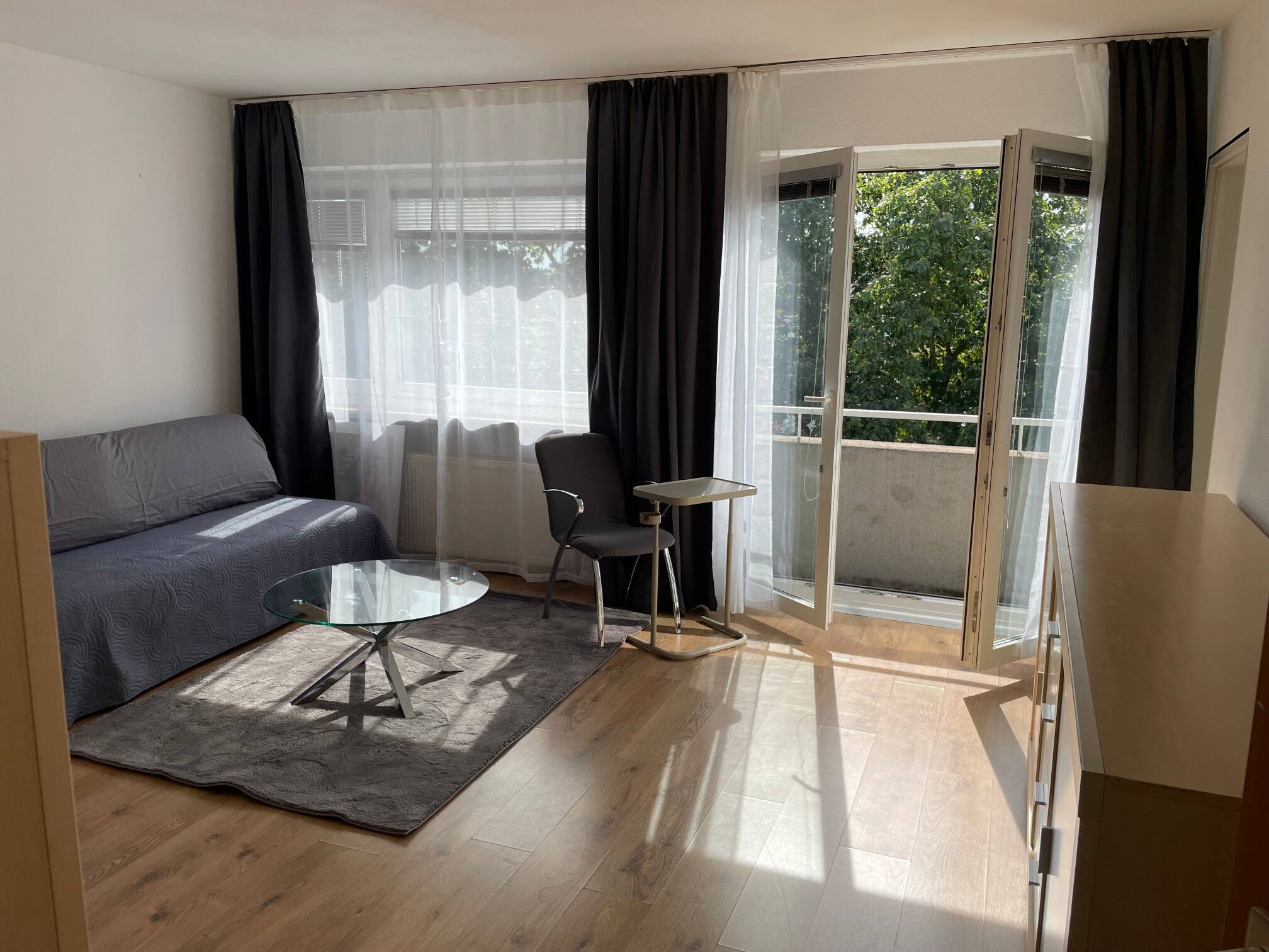 Möblierte, helle, große 1 Zi-Wohnung mit perfekter Verkehrsanbindung, verfügbar ab 01.08.2026, 90449 Nürnberg (Gebersdorf Neuröthenbach Röthenbach bei Schweinau)