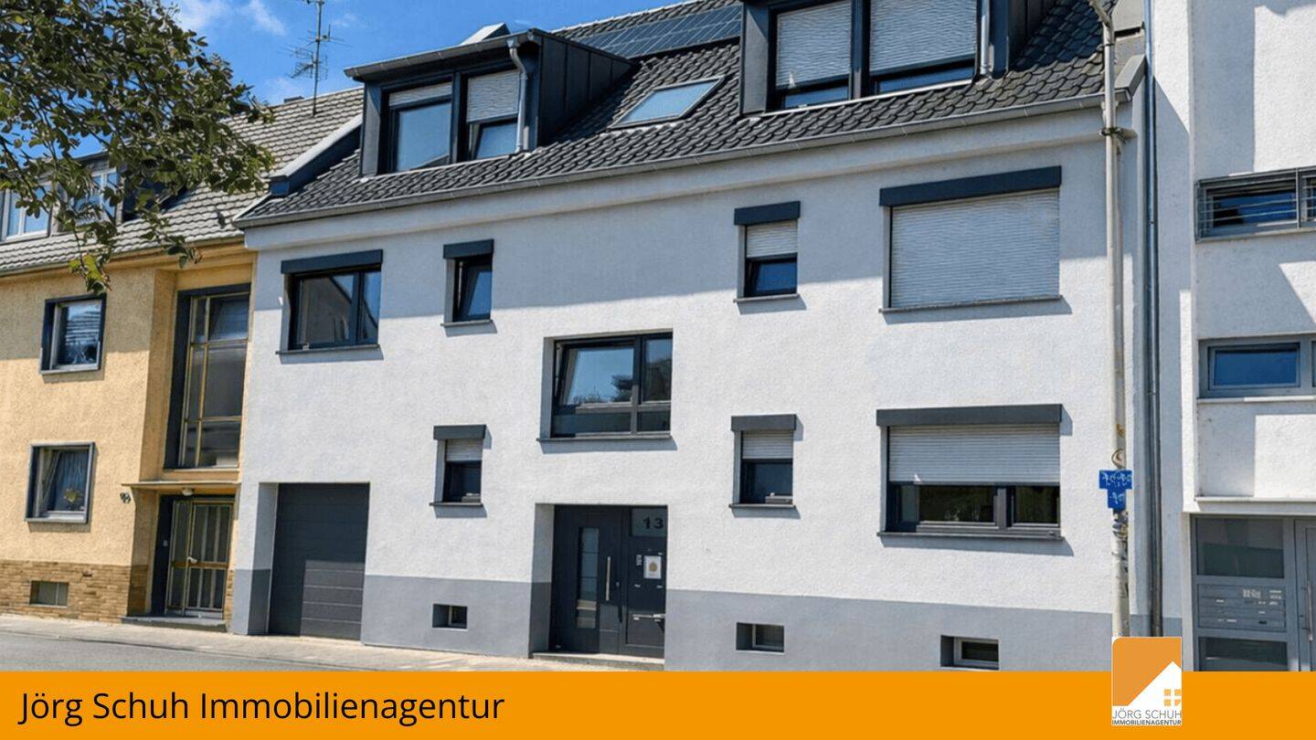 Modernisiertes Mehrfamilienhaus in Beuel-Schwarzrheindorf, 53225 Bonn (Beuel Geislar Schwarzrheindorf Vilich Vilich-Rheindorf)