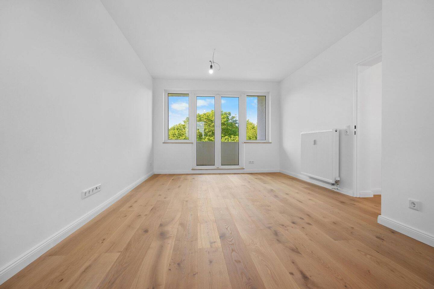 Erstbezug nach Sanierung – 3 Zimmer, Einbauküche und Balkon, 28359 Bremen (Horn Lehe)