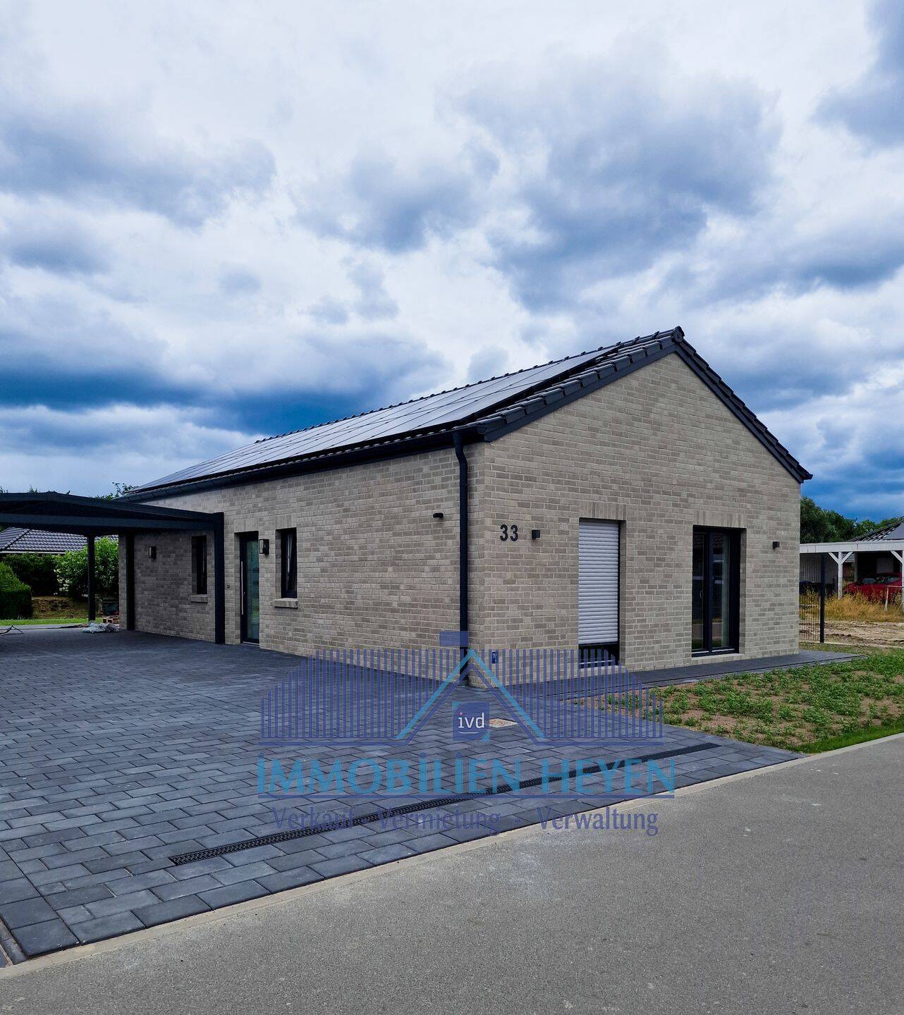Wohnen am Wasser – moderner Neubau-Bungalow mit Terrasse und eigenem Carport, 26899 Rhede (Ems)