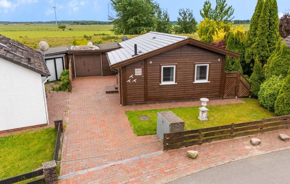 Gepflegtes Ferienhaus in unmittelbarer Eidernähe in Hennstedt/Horst, 25779 Hennstedt