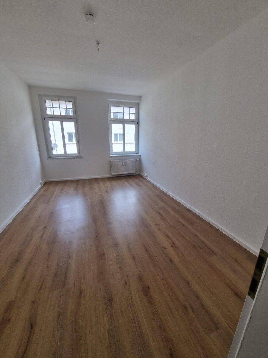 ATLAS IMMOBILIEN: Gepflegter Altbau in beliebter Lage *ab sofort bezugsfrei*, 99086 Erfurt