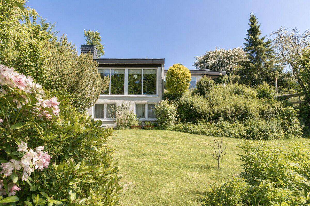 Einfamilienhaus mit Wohlfühlcharakter in begehrter Lage, 24976 Handewitt
