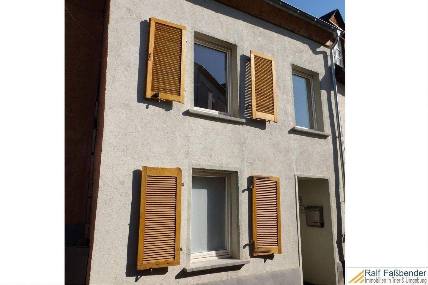 Kenn, gemütliches u. modernisiertes Reihenhaus mit Dachterrasse zu verkaufen., 54344 Kenn