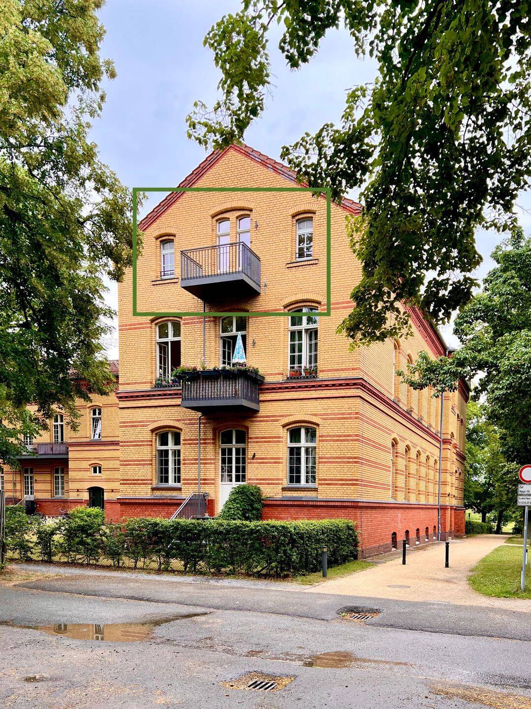 Großzügige Dachgeschosswohnung in denkmalgeschützter Parkanlage, 12683 Berlin (Marzahn-Hellersdorf Biesdorf Kleingartenanlage Biesenhorst 1)