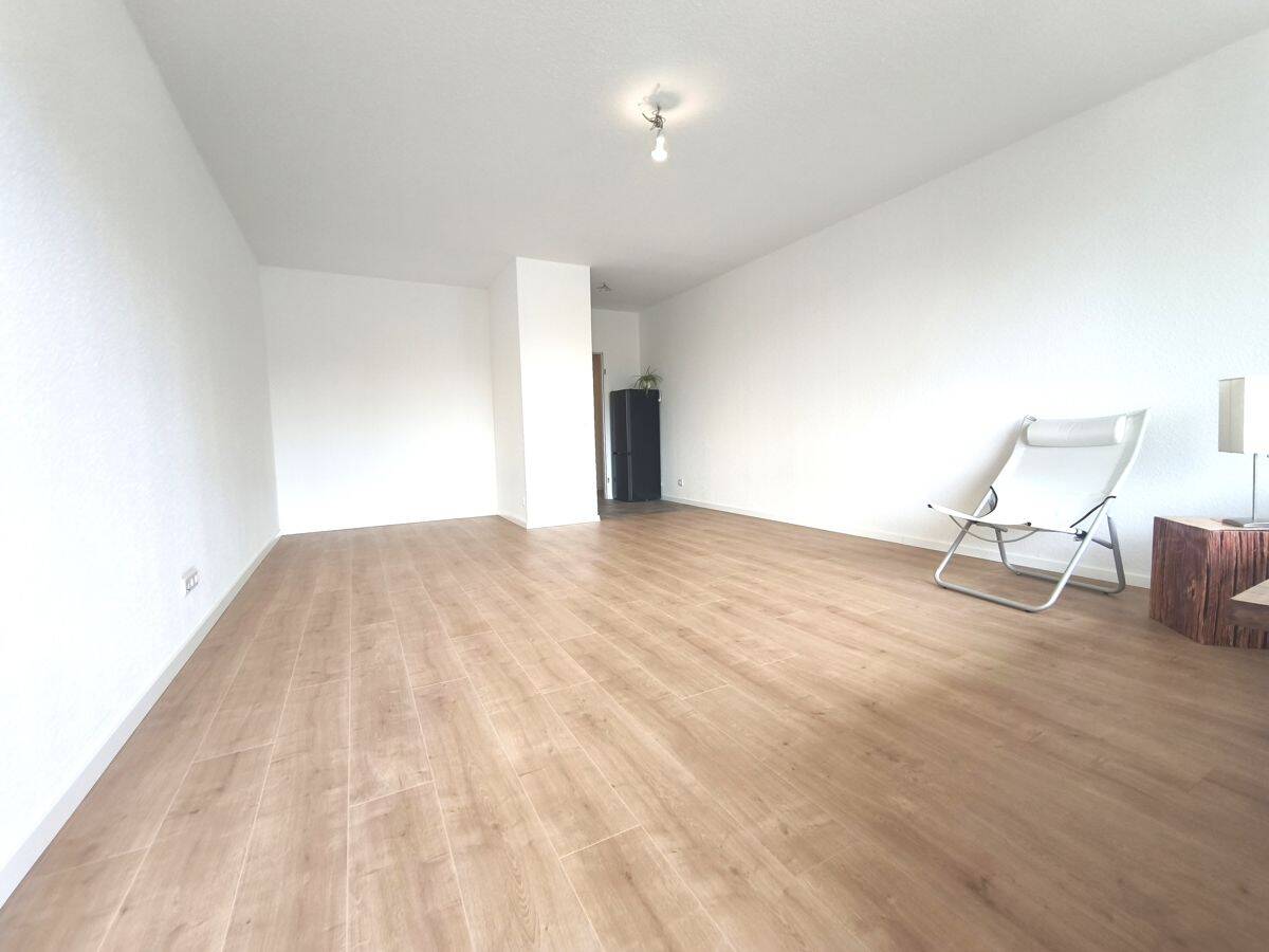 Renoviertes  Einzimmerapartment mit TG-Stellplatz und Wellness-Faktor, 76448 Durmersheim