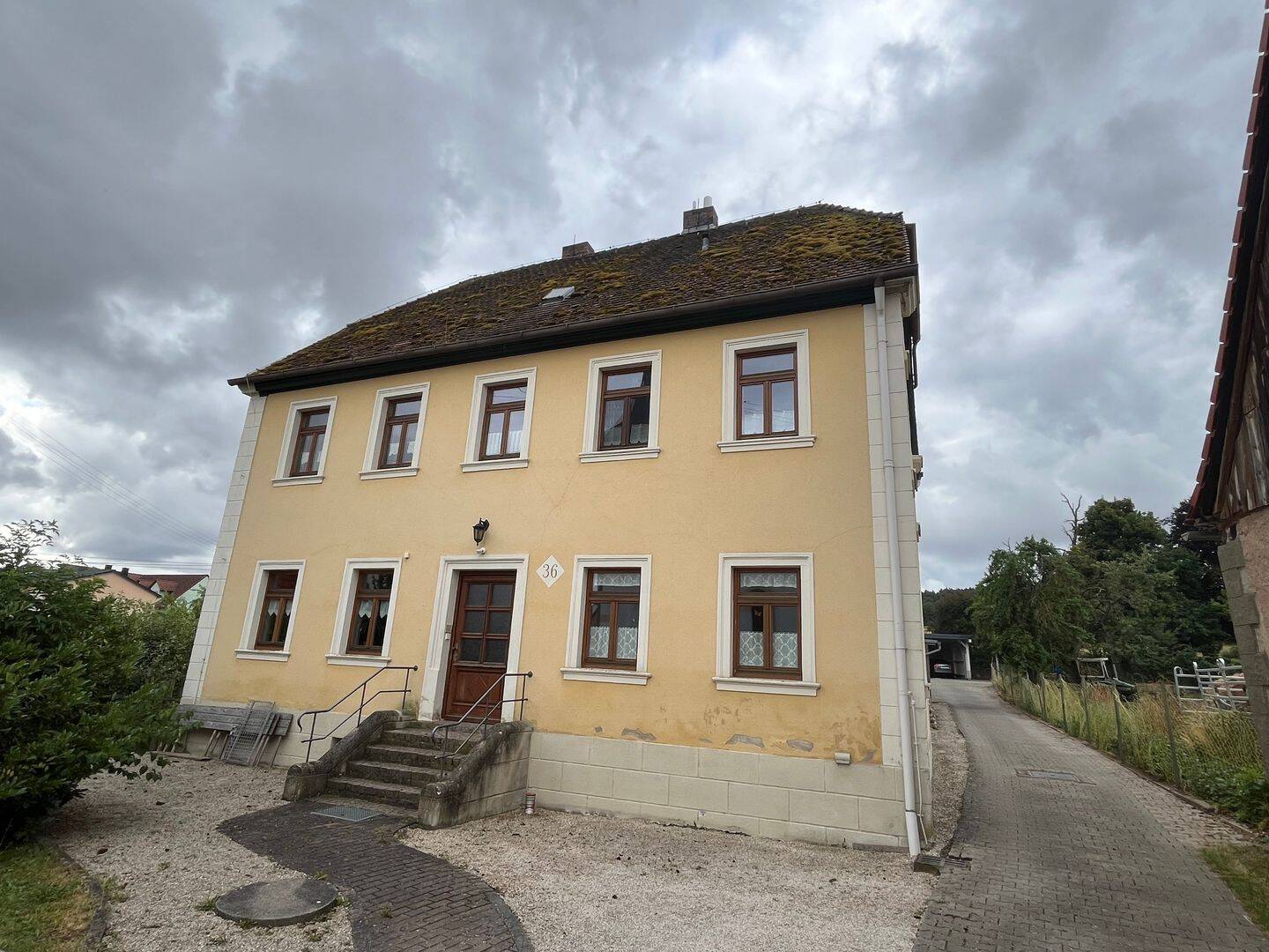 Historisches Wohnhaus in Ampferbach – Charmantes Anwesen auf Erbpachtgrundstück, 96138 Burgebrach