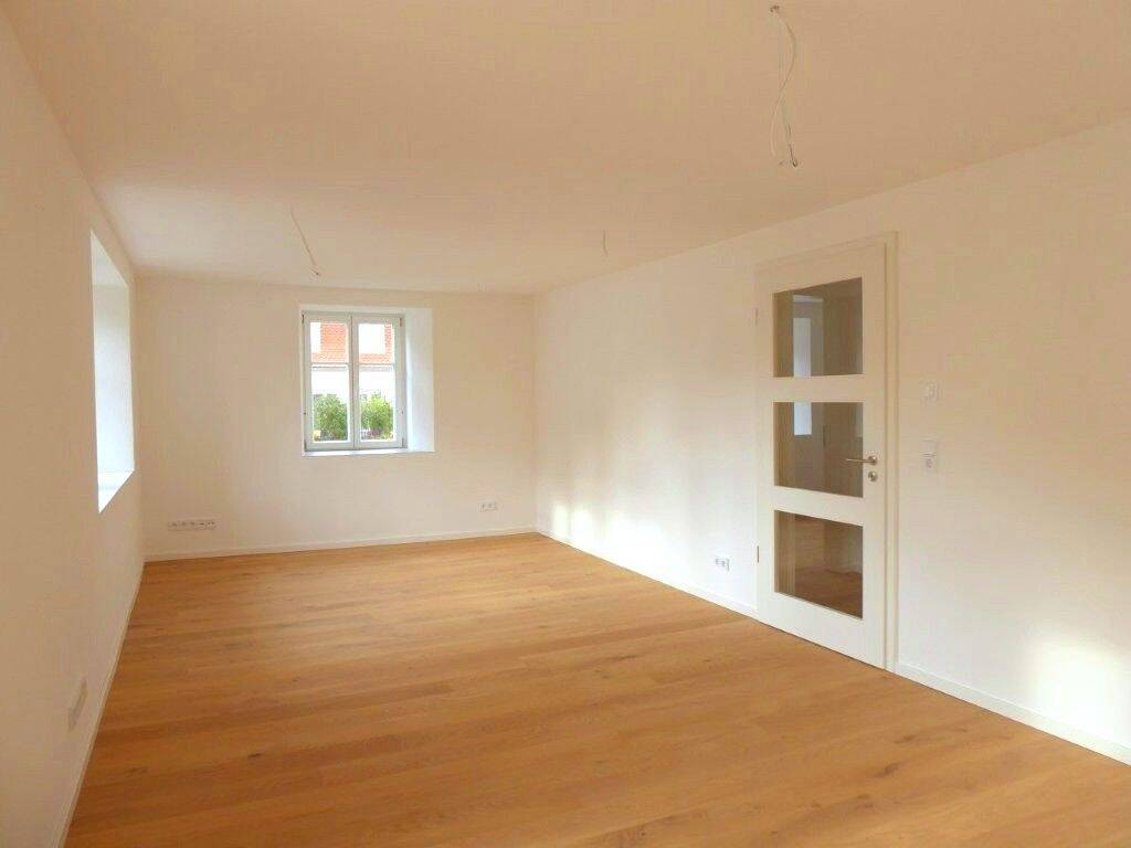 Hochwertige 3,5-Zimmer-Wohnung mit Südbalkon in ruhiger Altstadtlage, 86720 Nördlingen