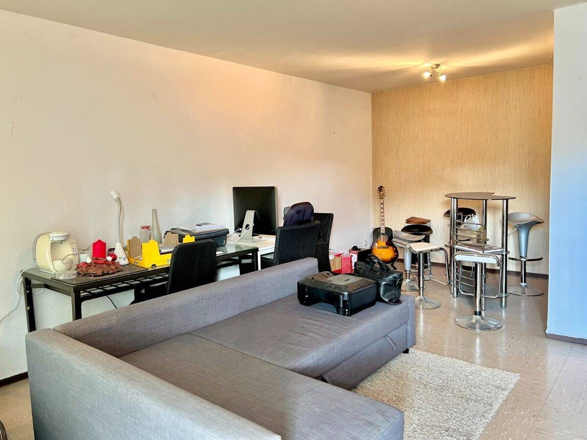 Helle 3-Zimmer-Wohnung mit Garage und viel Potenzial in Aachen-Laurensberg (Erbpacht), 52074 Aachen
