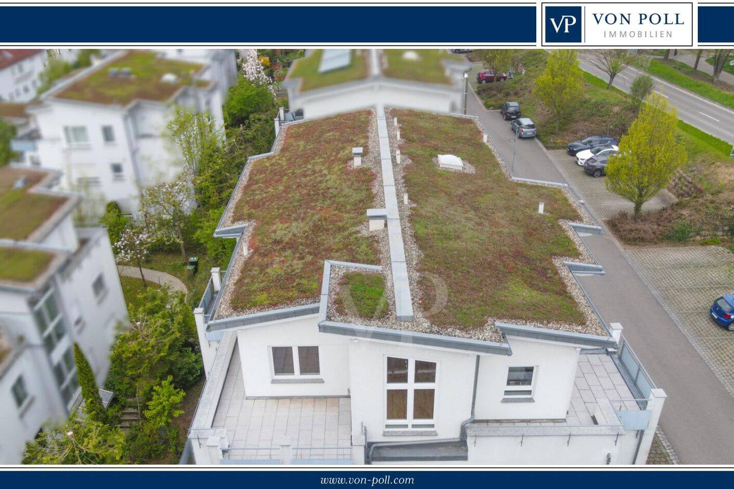 Lichtdurchflutete Wohnoase im Dachgeschoss mit außergewöhnlicher Raumhöhe, zwei Terrassen & Tiefgarage, 71229 Leonberg
