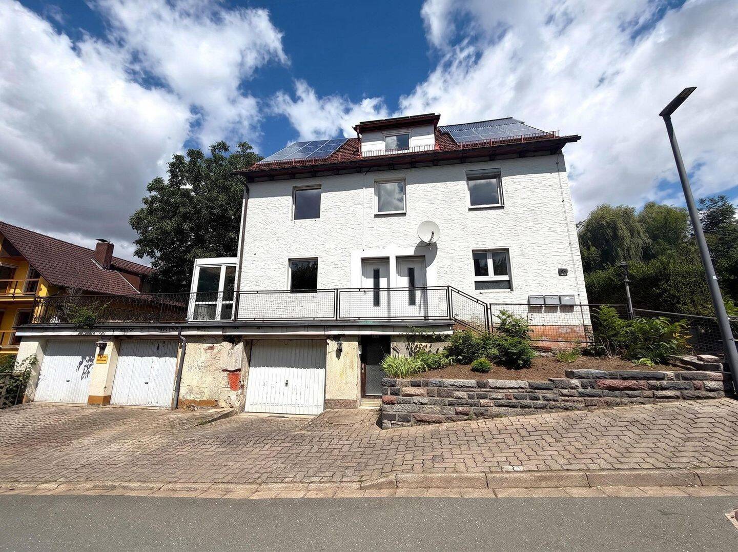Großes 3-Familienhaus inkl. 3 Garage * in Bad Berneck, 95460 Bad Berneck i. Fichtelgebirge