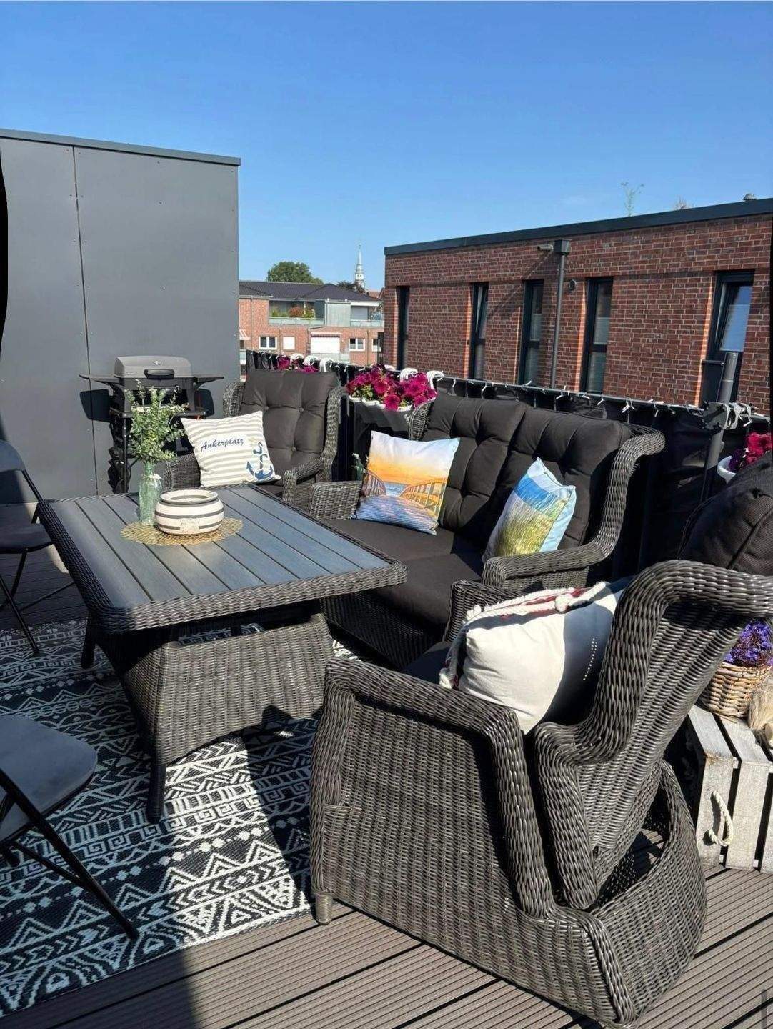 Traumhafte 4-Zimmer-Wohnung mit Dachterrasse in Horneburg, 21640 Horneburg