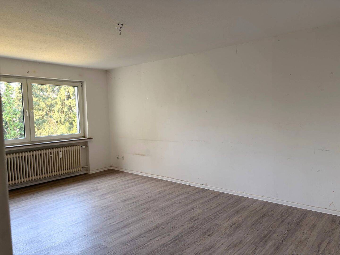 Schicke 3-Zimmer-Wohnung mit Balkon und Badewanne, 42719 Solingen (Gräfrath Merscheid Solingen-Mitte Wald)