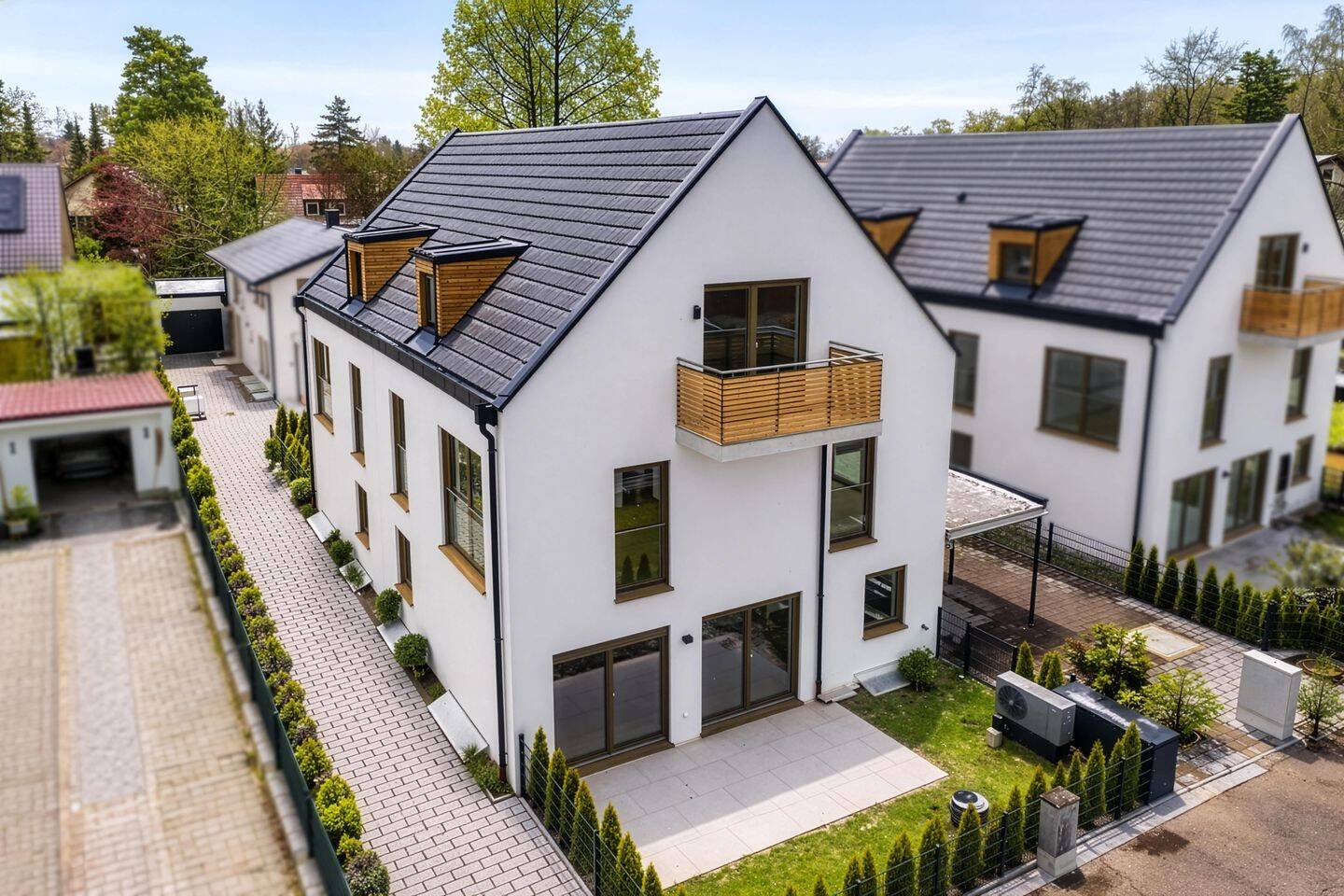 Einziehen und Wohlfühlen – Neubau Doppelhaushälfte mit viel Platz nahe der Aubinger Lohe, 81249 München (Allach-Untermenzing Aubing-Lochhausen-Langwied Pasing-Obermenzing)