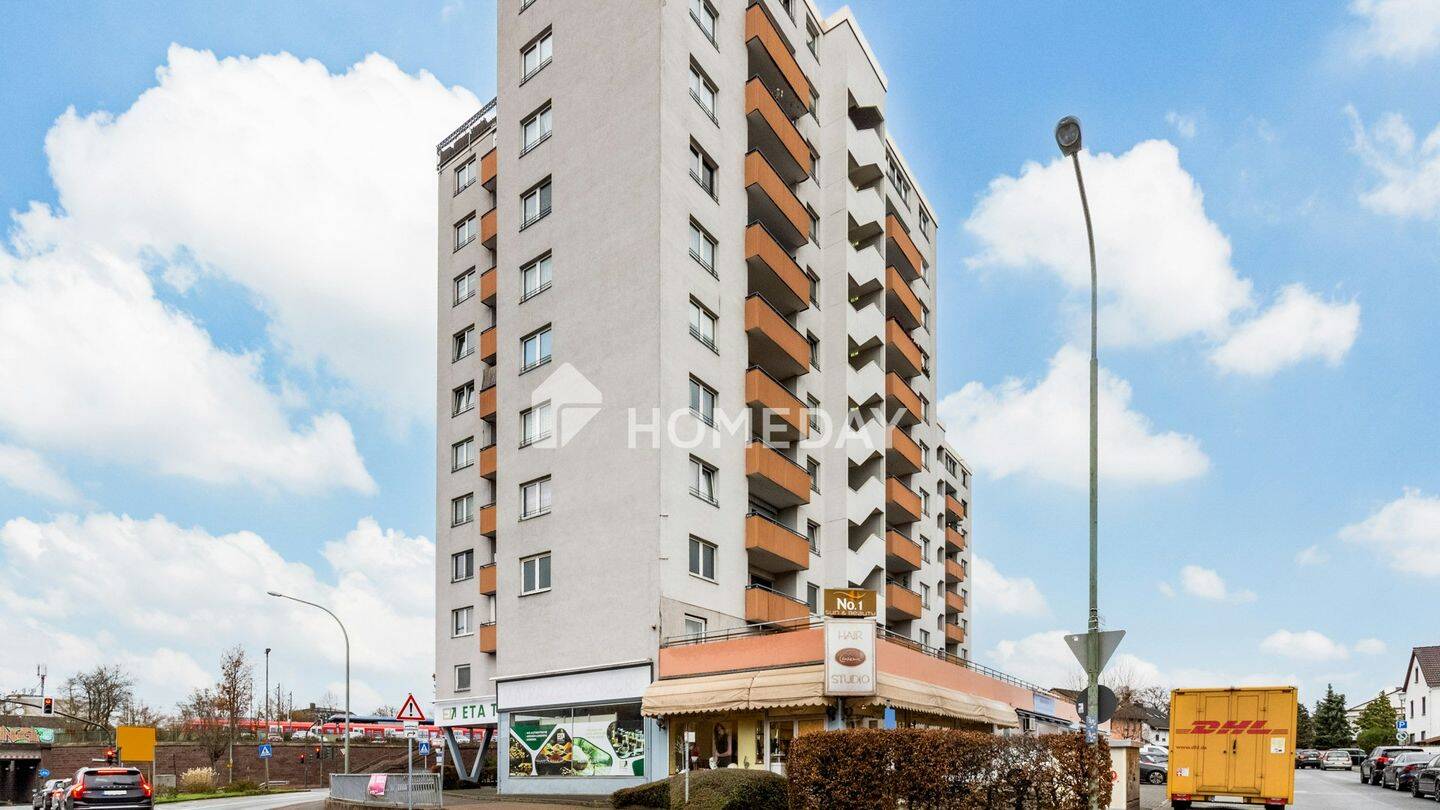 Zentral gelegene 3-Zimmer-Wohnung mit Balkon, TG-Stellplatz und Aufzug in Hanau-Steinheim, 63456 Hanau