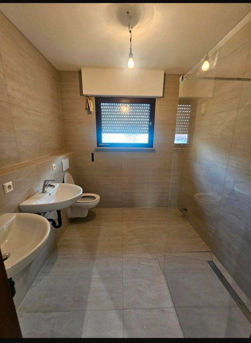 traumhafte 5 Zimmer Wohnung in Reutlingen Mittelstadt mit Garten, 72766 Reutlingen