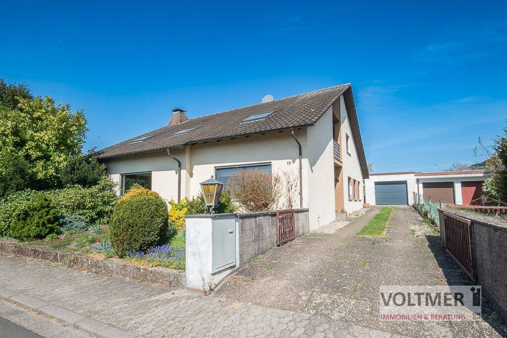 EINMALIG – freistehendes Einfamilienhaus mit Garage und großem Grundstück zur Miete!, 66450 Bexbach