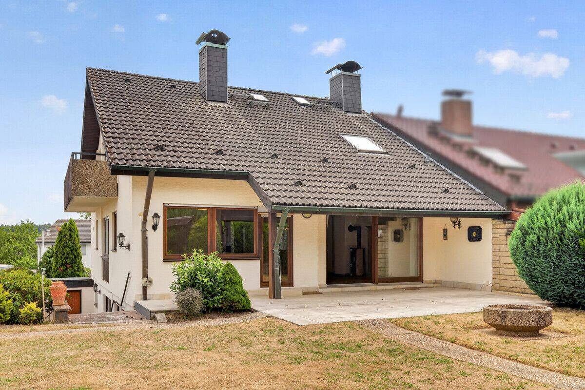 Einfamilienhaus mit Einliegerwohnung in traumhafter Feldrandlage und großem Gartenparadies, 76327 Pfinztal