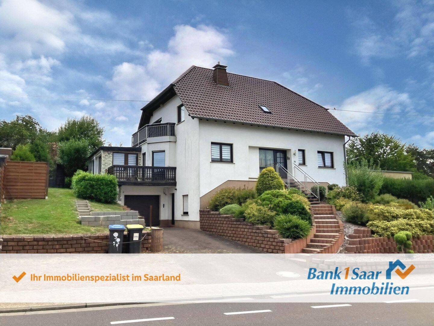 Unvermietetes 3-Familienhaus mit viel Platz, großem Garten und Tiefgarage in Illingen-Uchtelfangen, 66557 Illingen