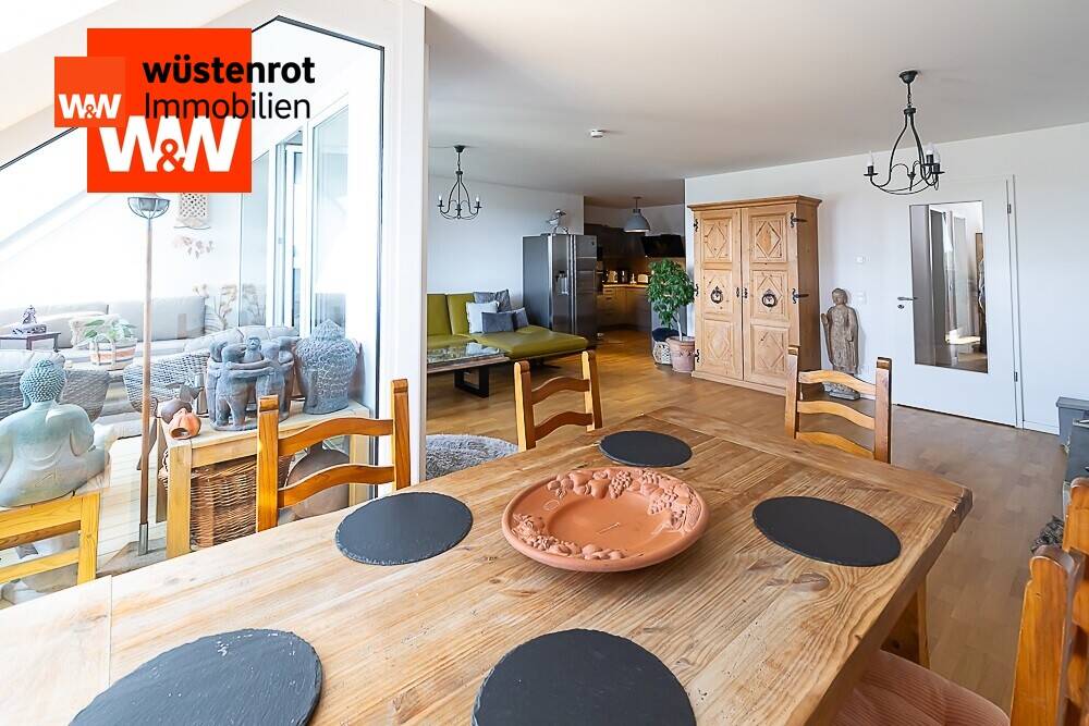 Hochwertige OG/Maisonette Whg. mit Panoramablick. 135 m2 Wfl. mit Keller, Lift u. Tgg. m. Wallbox, 85229 Markt Indersdorf