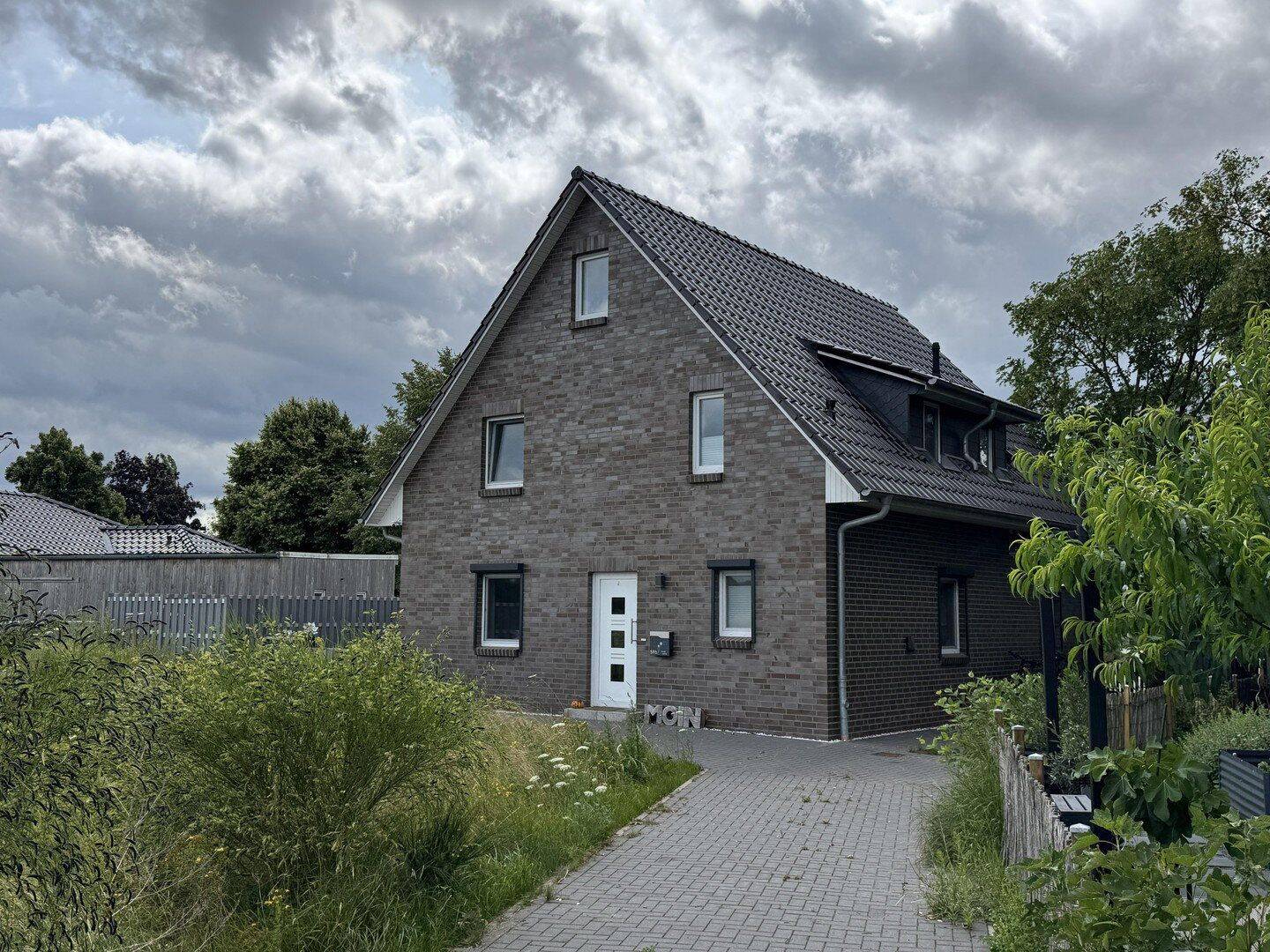 Modernes Einfamilienhaus mit hochwertiger Ausstattung und Smart-Home-System in Groß Wesenberg, 23858 Wesenberg